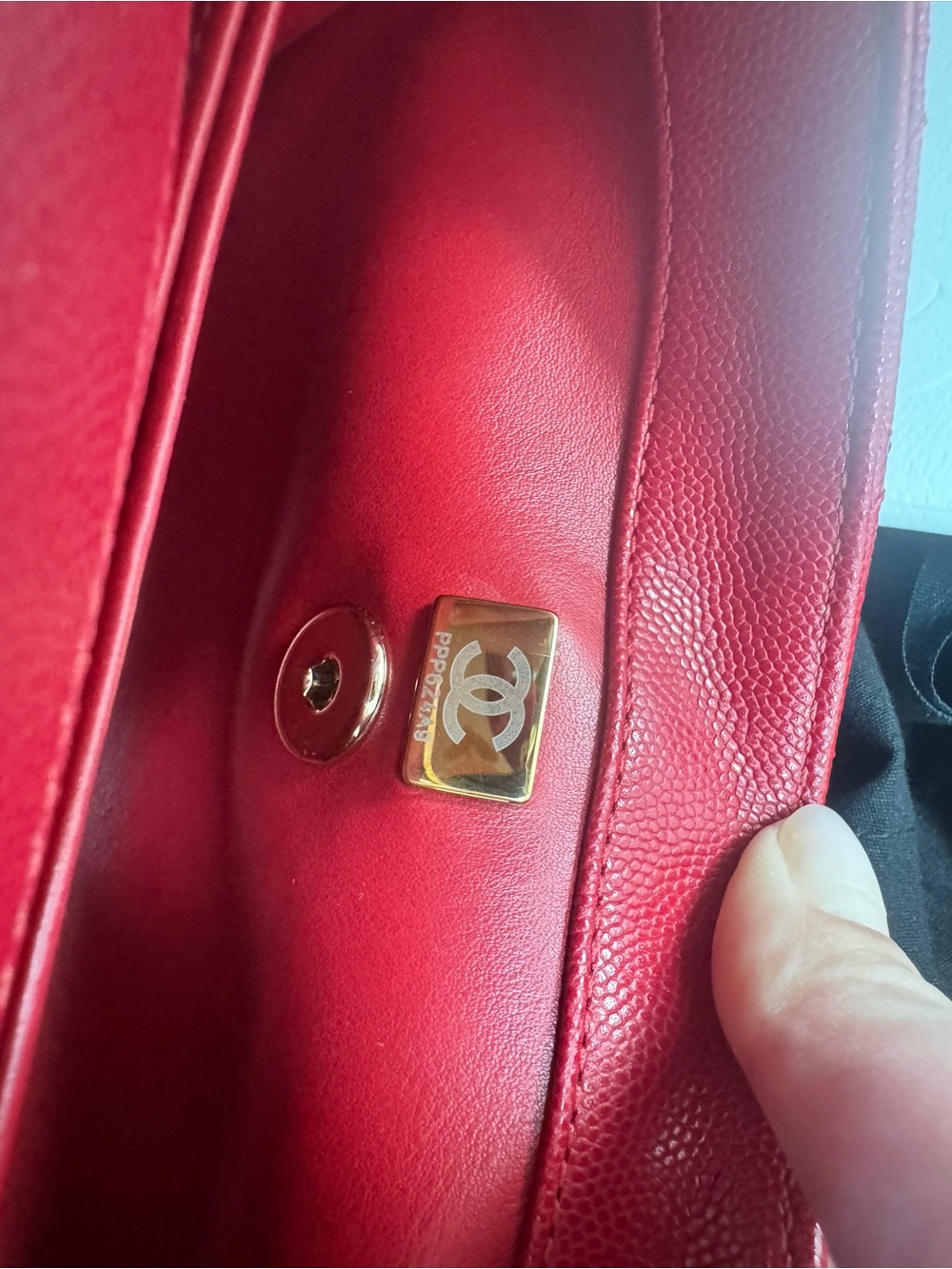 CHANEL Small Coco Handle Dark Red Caviar Light Gold Hardware - Picture 13 of 14